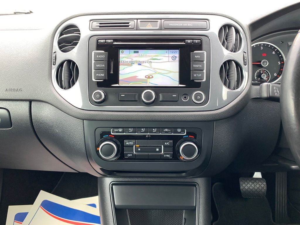 Volkswagen Tiguan 2013/0 - Global Int Ltd