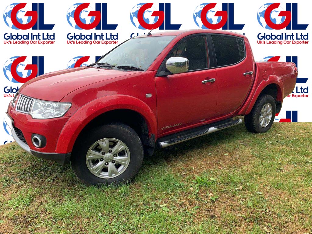 Mitsubishi l200 2013