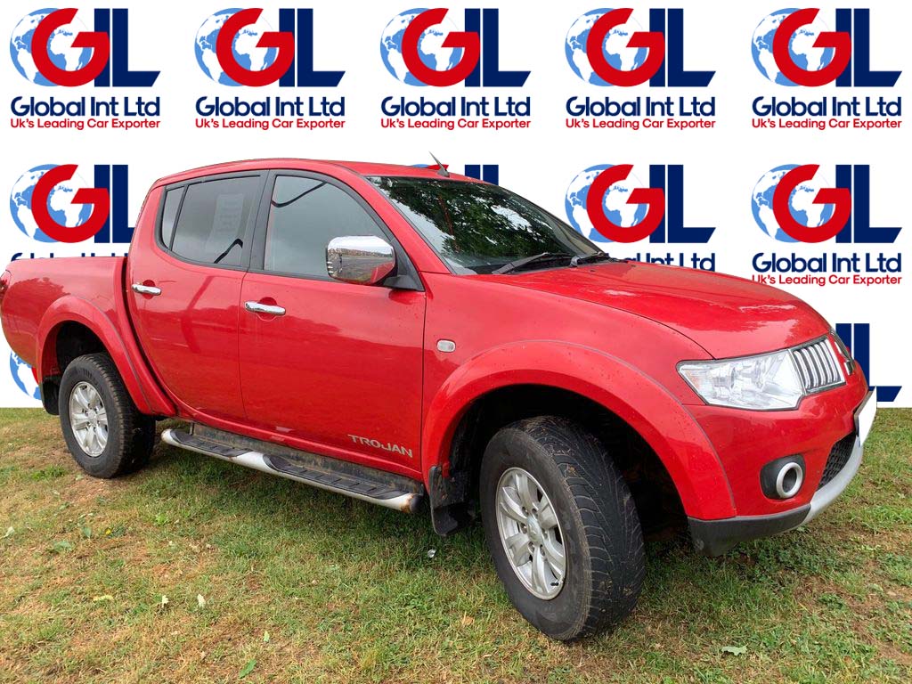 Mitsubishi l200 2013