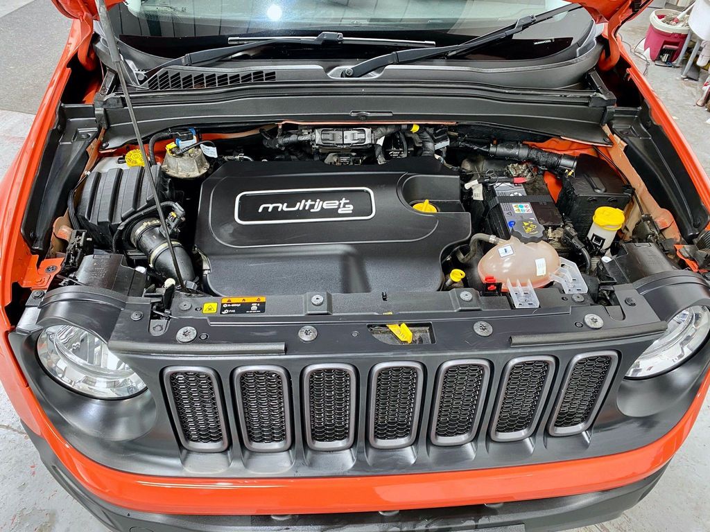 Jeep Renegade 2016/0 Global Int Ltd