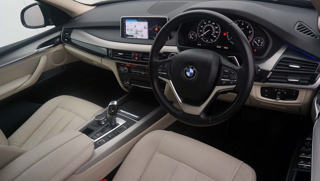 Bmw x5 интерьер