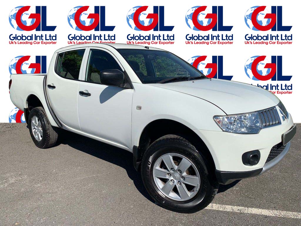 Mitsubishi l200 2011