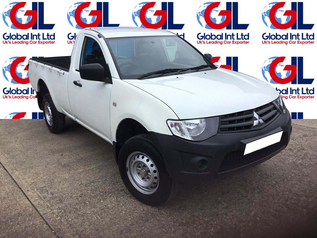 Mitsubishi l200 2013