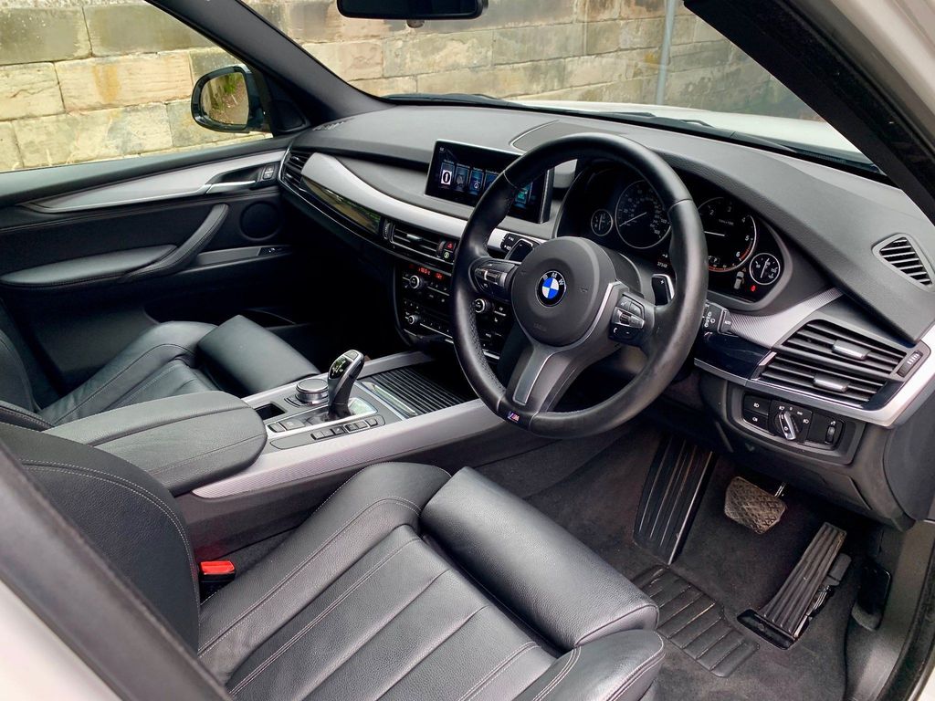 Bmw x5 интерьер