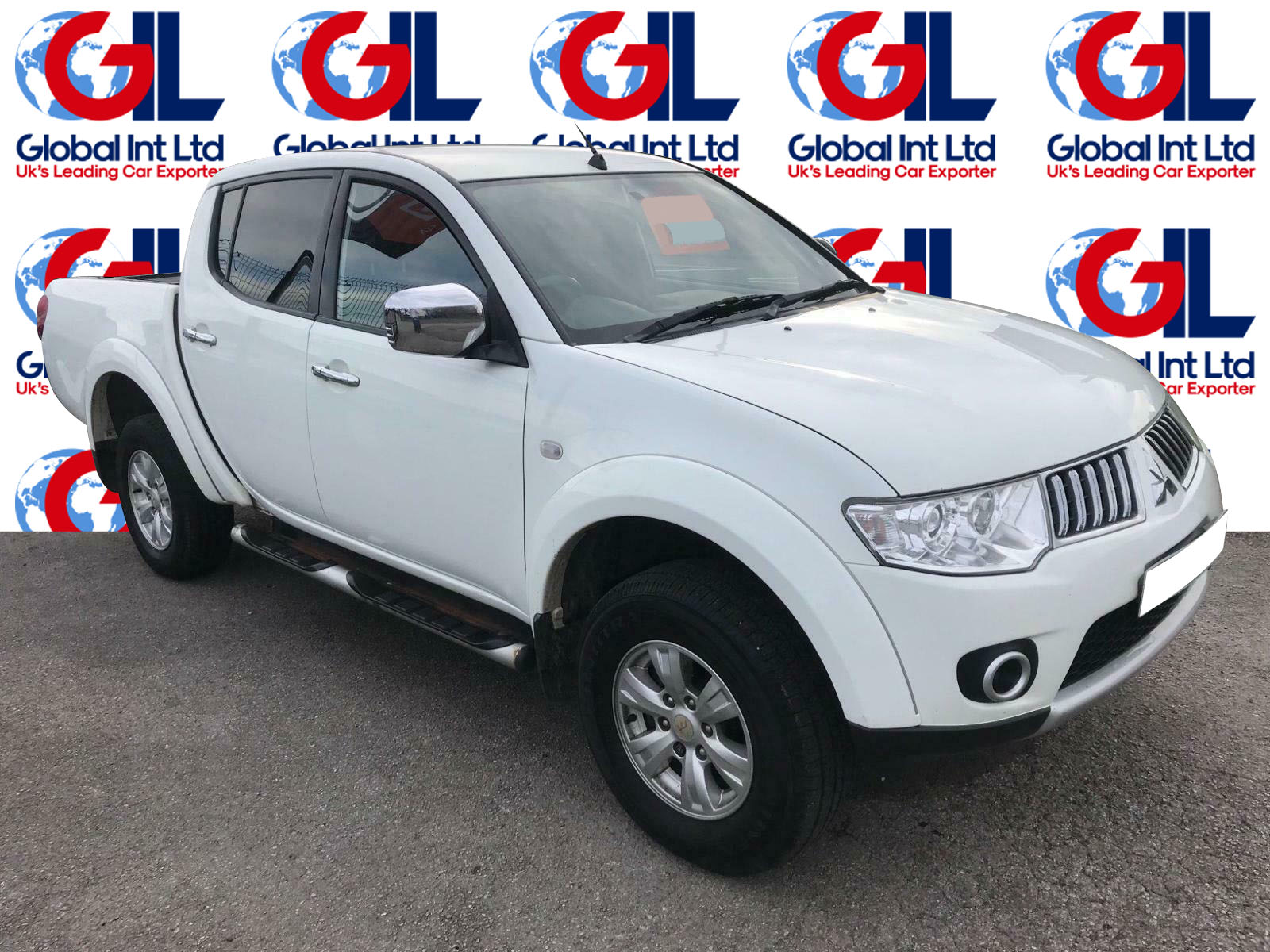 Mitsubishi l200 2013