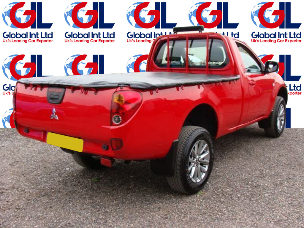 Mitsubishi l200 2013