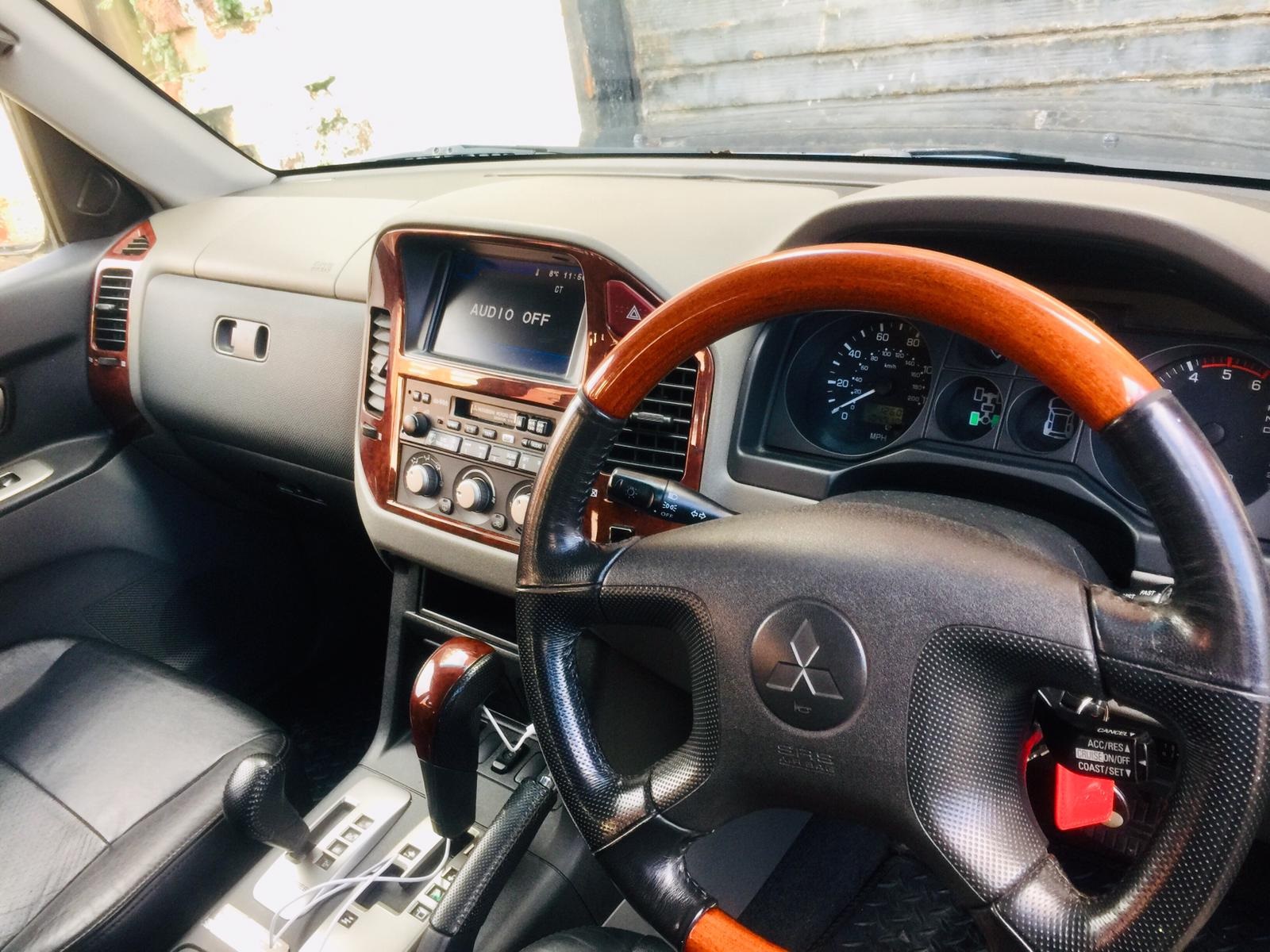 mitsubishi-shogun-2005-0-global-int-ltd