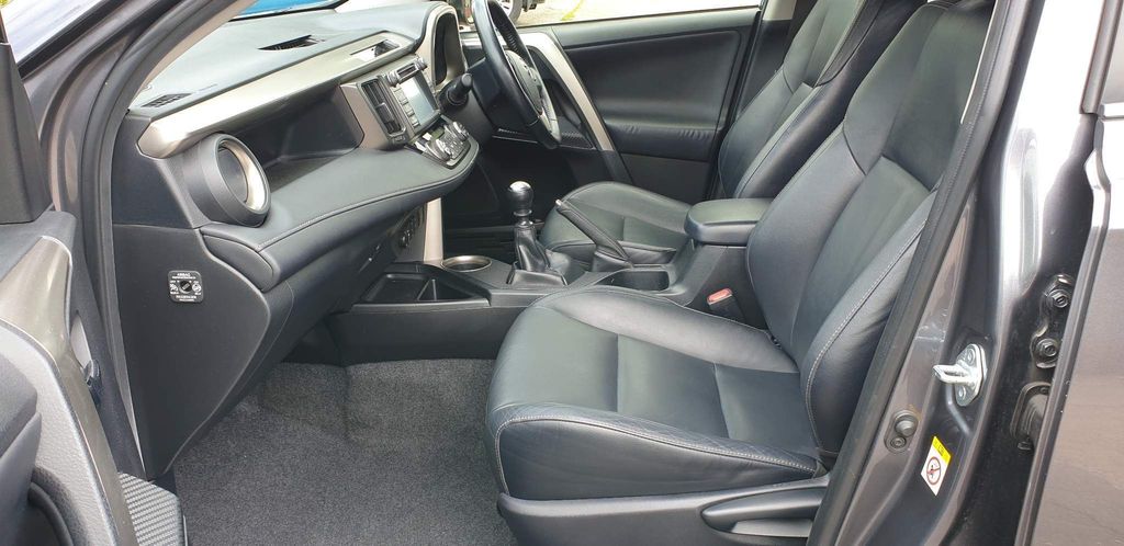 Toyota Rav4 2014/0 - Global Int Ltd