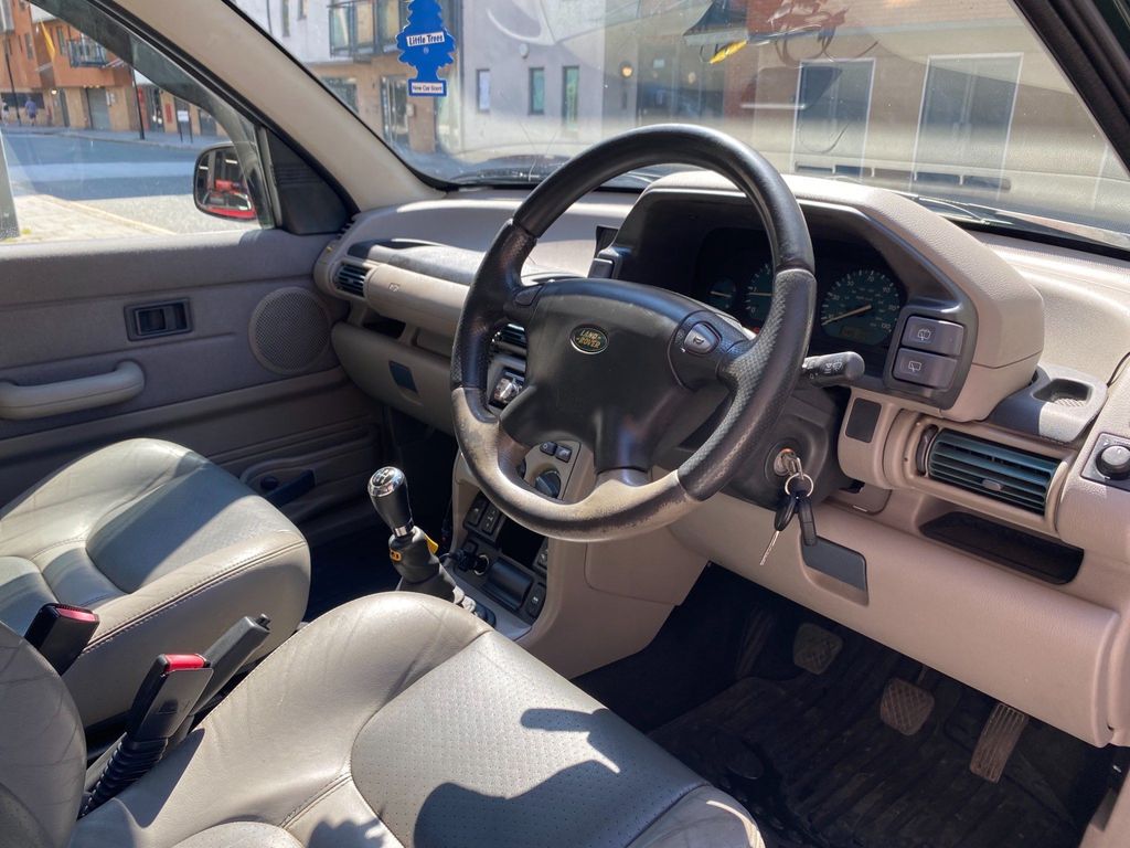 Land Rover Freelander 2000/0 - Global Int Ltd