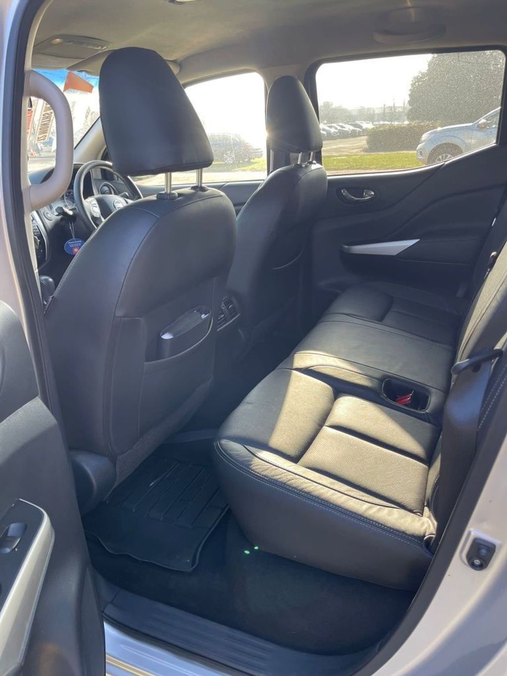 Nissan Navara 2018/0 - Global Int Ltd