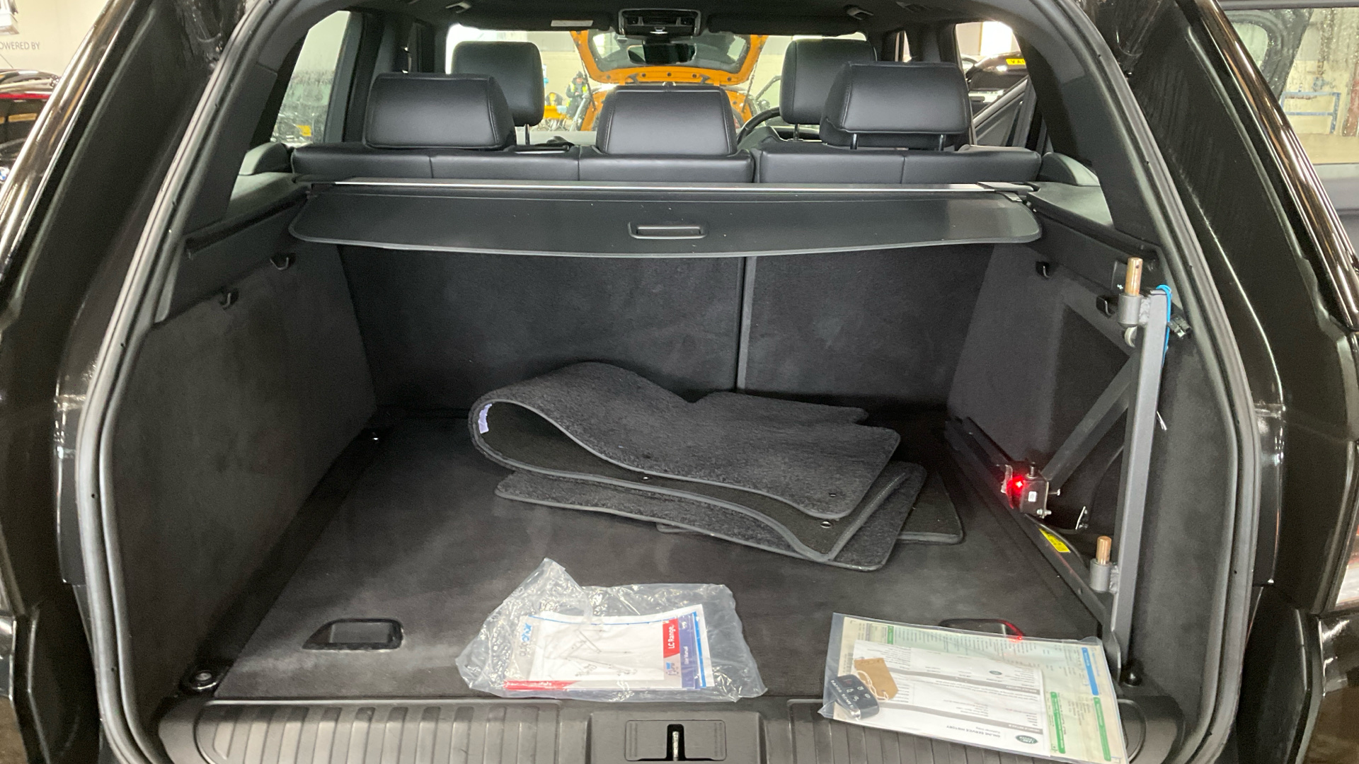 Land Rover Range Rover Sport 2017/0 - Global Int Ltd