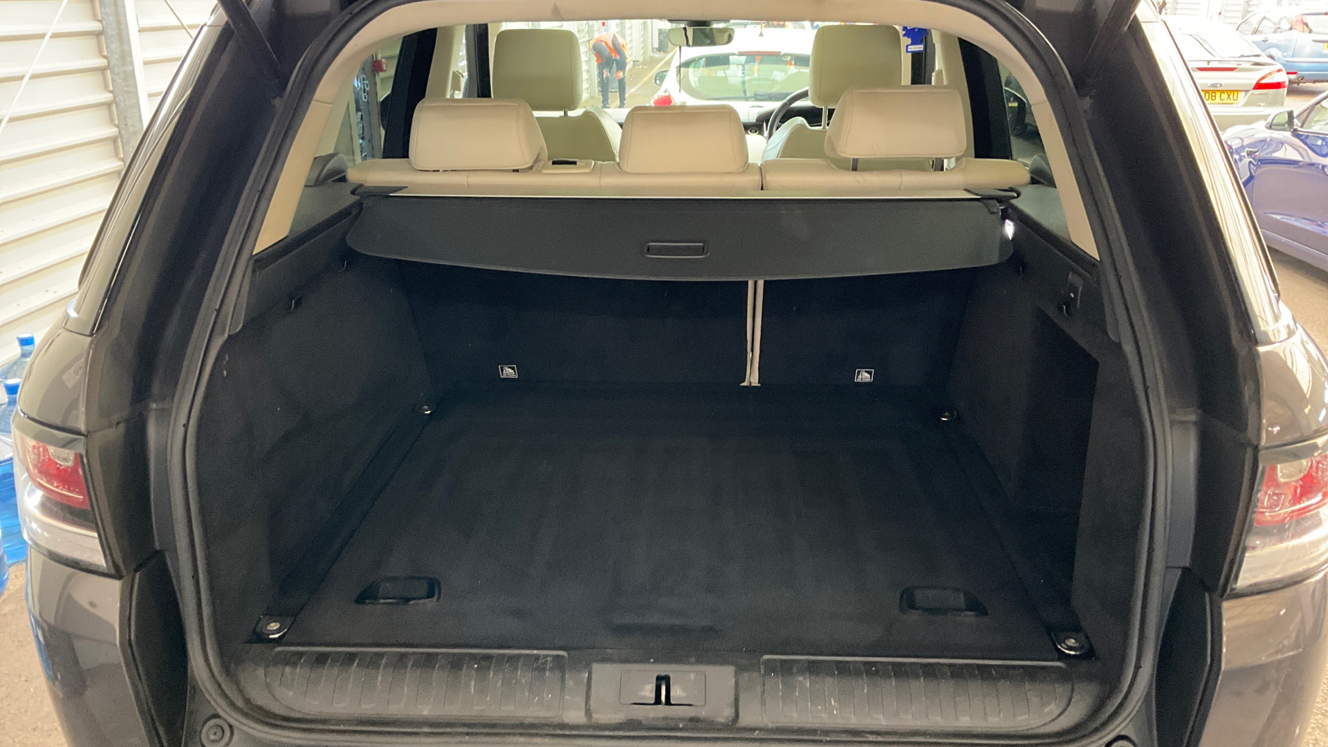 Land Rover Sports Box Land Rover Range Rover Sport 2017/0 - Global Int Ltd