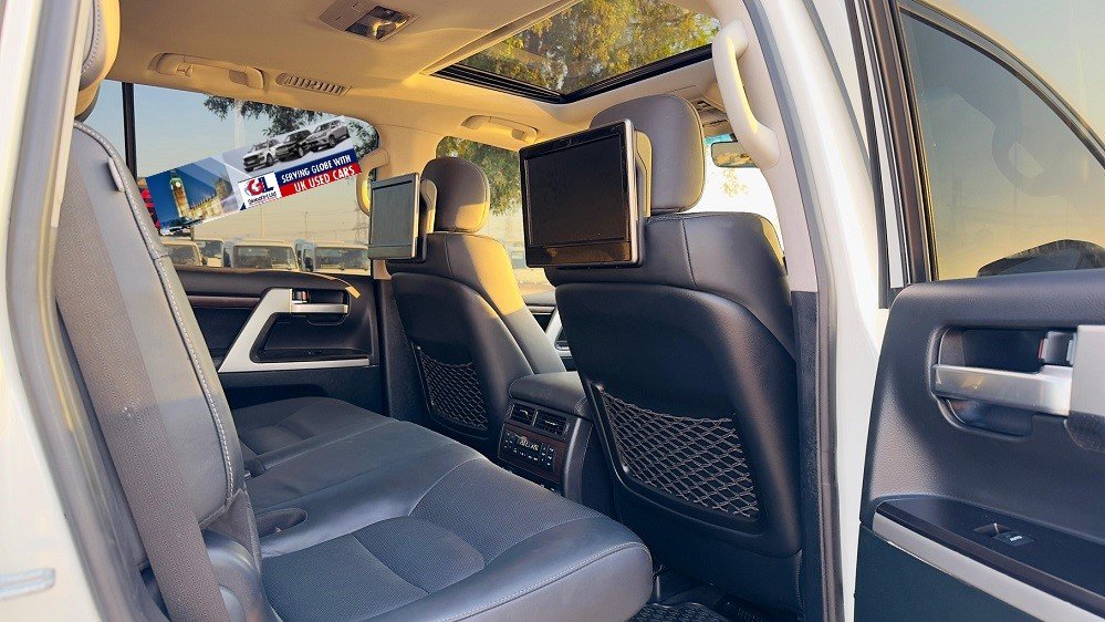Toyota LandCruiser Sahara ZX 2022 Review - YouTube