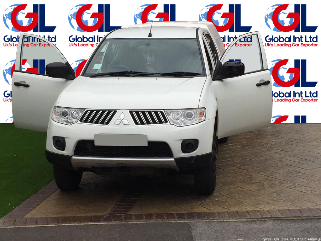 Mitsubishi l200 2013