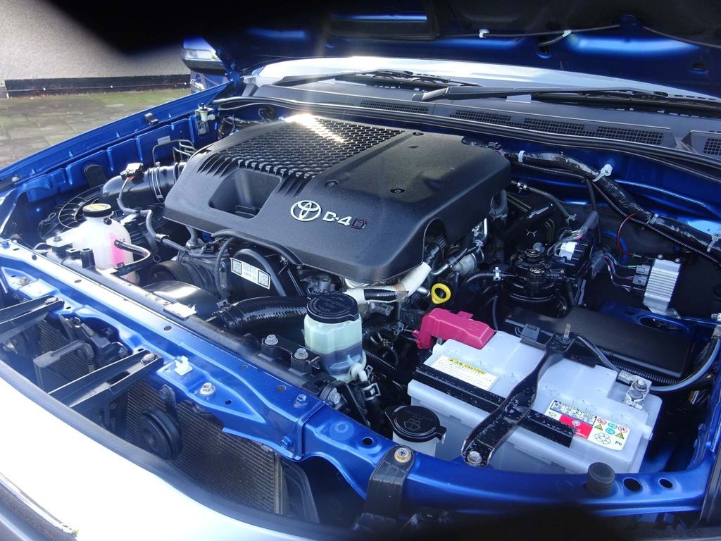 Toyota hilux двигатель